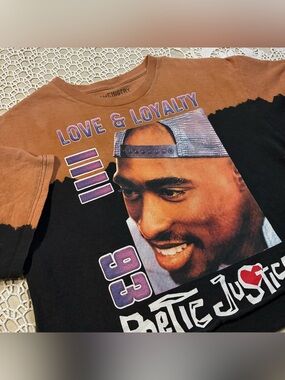 Tupac Poetic Justice Cropped Graphic Shirt Ladies Med Brown Black Love & Loyalty
